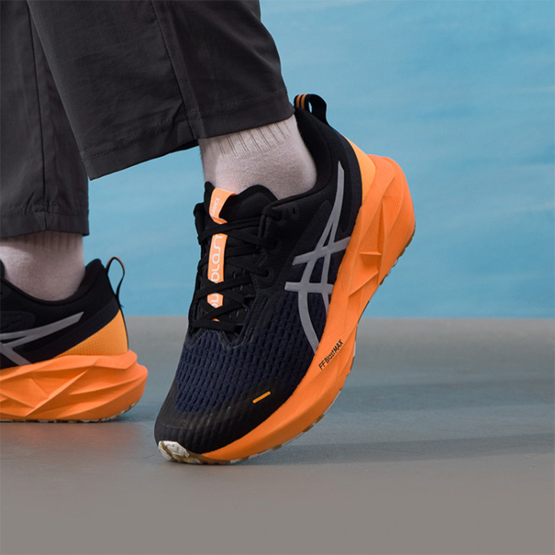 รองเท้าวิ่งผู้ชาย Asics NOVABL - Running Gear Asics บทวิจารณ์และราคา